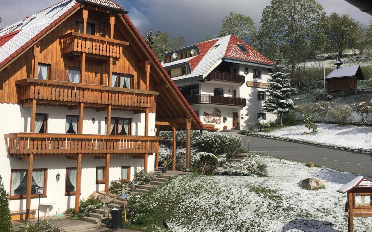 Schwarzwald-Hotel Kraeutle Feldberg  Εξωτερικό φωτογραφία